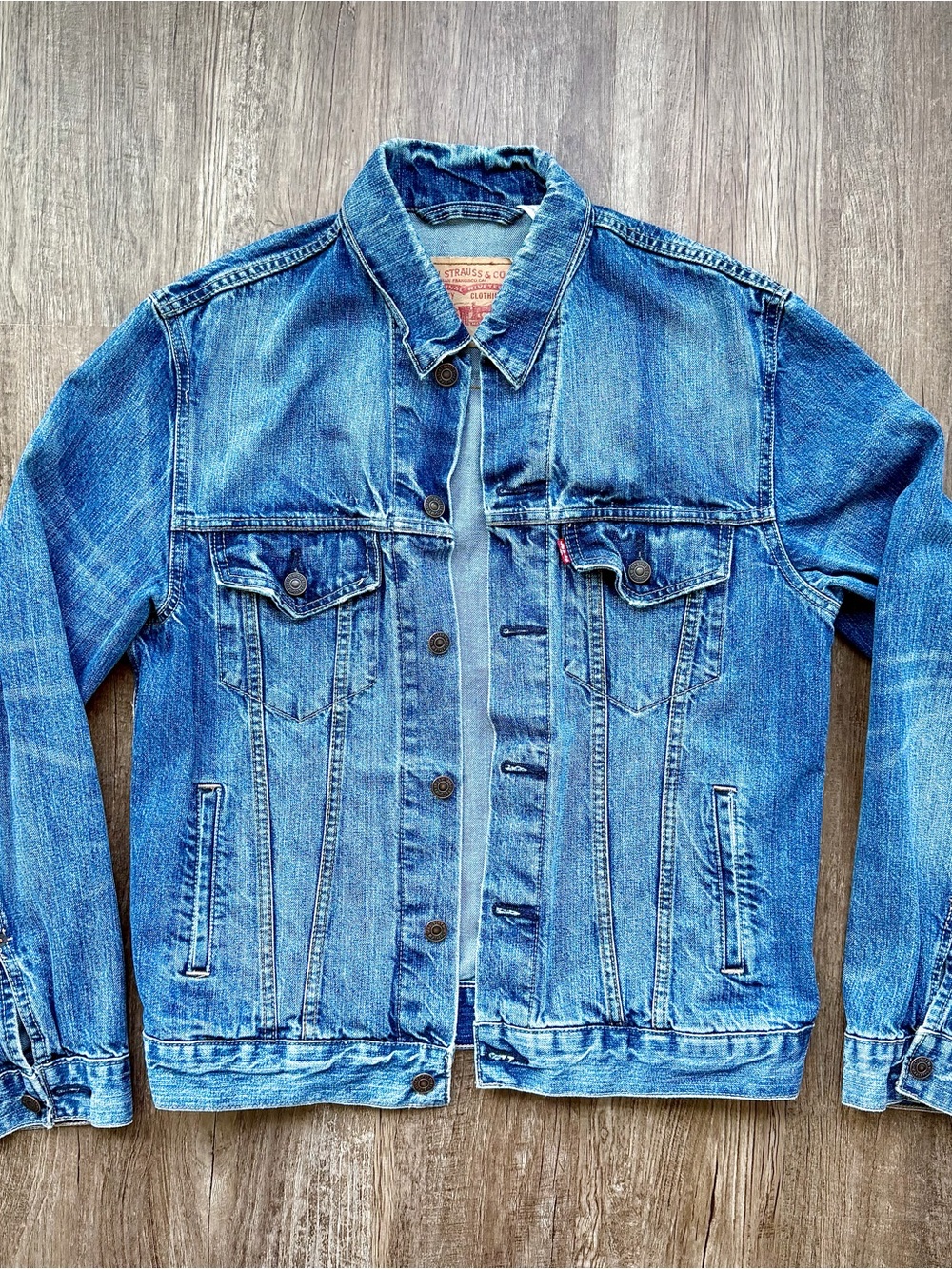 Levi’s 70589 Men’s M Blue Denim Trucker Jean Jacket